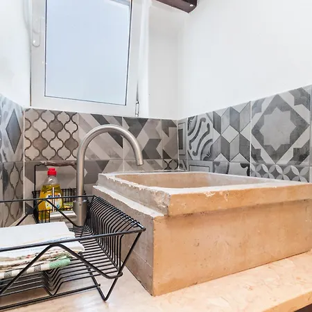 شقة Delightful & Quirky With River Views