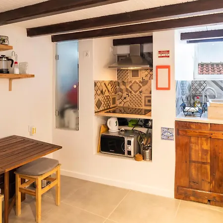 Delightful & Quirky With River Views Appartement