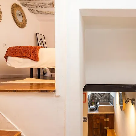 דירה Delightful & Quirky With River Views *